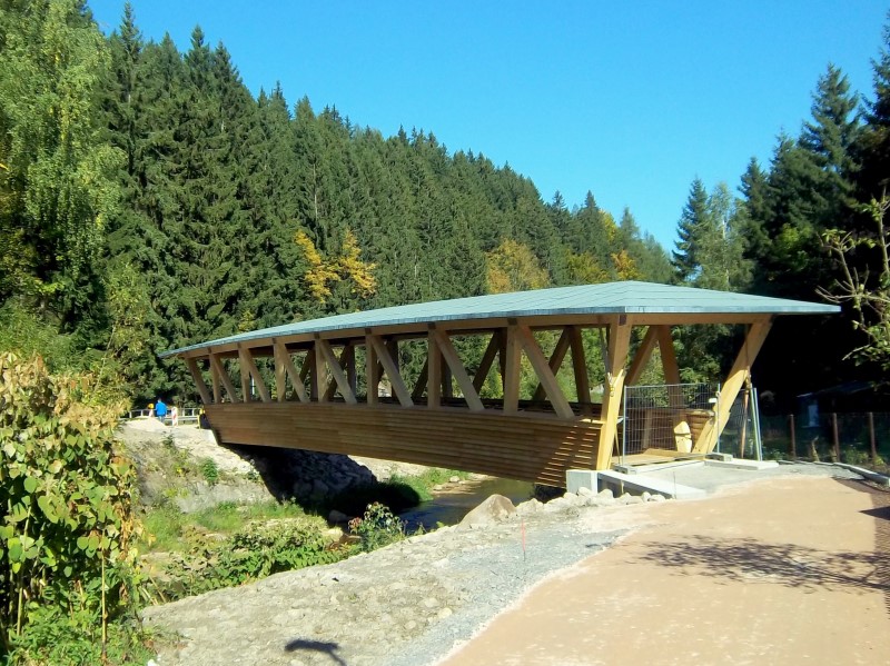 Пешеходно-велосипедный  мост  „Erlabrunn“